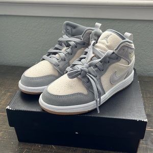 Jordan 1 Mid SE(PS)